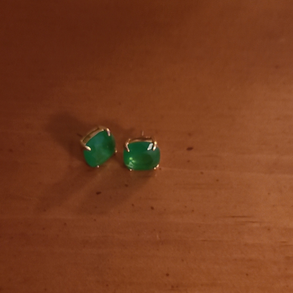Elegant Green Stud Earrings